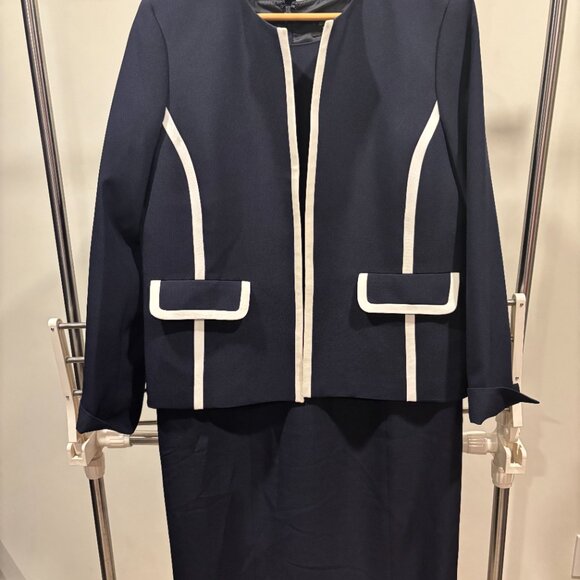 Black Label Evan Picone Two piece suit - Picture 3 of 5